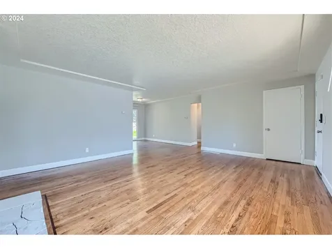 16441 Se Main Street Portland OR 97233