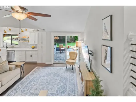 22355 Sw Martinazzi Avenue Tualatin OR 97062