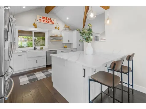 22355 Sw Martinazzi Avenue Tualatin OR 97062