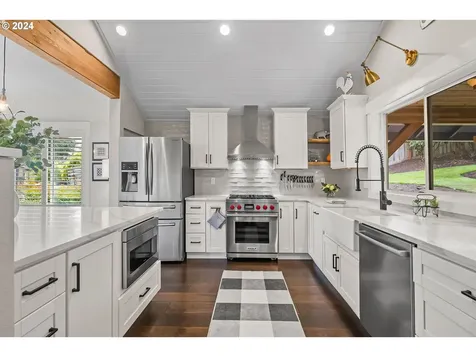 22355 Sw Martinazzi Avenue Tualatin OR 97062