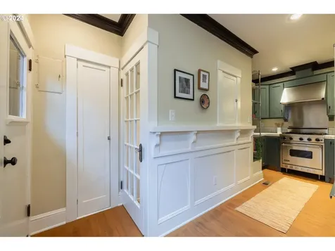 438 NE 26th Avenue Portland OR 97232
