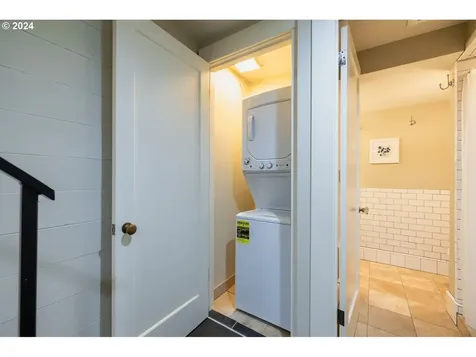 438 NE 26th Avenue Portland OR 97232