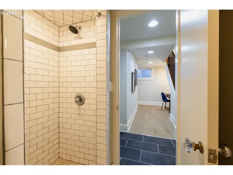 438 NE 26th Avenue Portland OR 97232