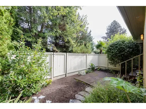 438 NE 26th Avenue Portland OR 97232