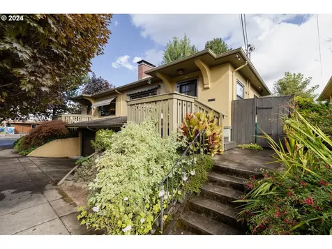 438 NE 26th Avenue Portland OR 97232