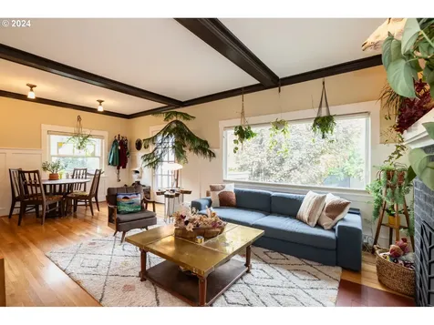 438 NE 26th Avenue Portland OR 97232