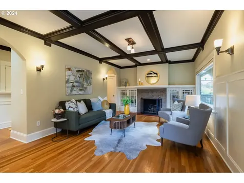 438 NE 26th Avenue Portland OR 97232