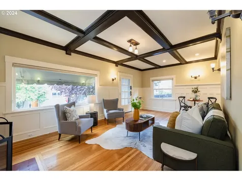 438 NE 26th Avenue Portland OR 97232