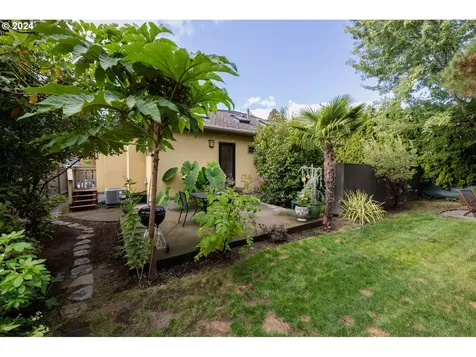 438 NE 26th Avenue Portland OR 97232