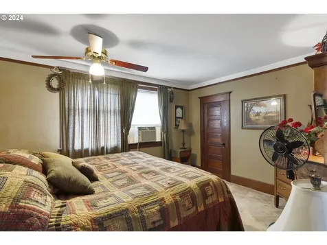 2374 N Boones Ferry Road Woodburn OR 97071