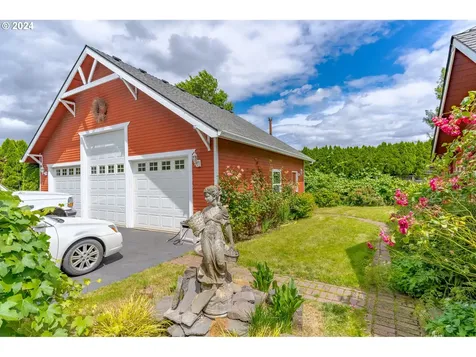 2374 N Boones Ferry Road Woodburn OR 97071