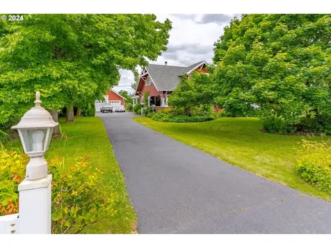 2374 N Boones Ferry Road Woodburn OR 97071
