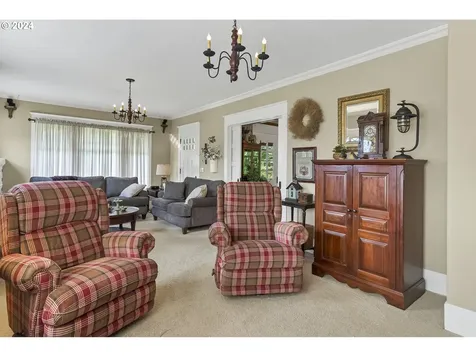 2374 N Boones Ferry Road Woodburn OR 97071