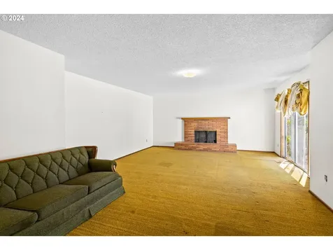 1463 L Street Springfield OR 97477