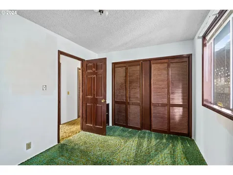 1463 L Street Springfield OR 97477