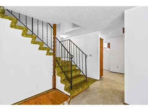 1463 L Street Springfield OR 97477