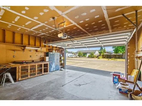 1463 L Street Springfield OR 97477