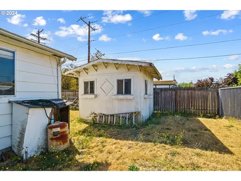 1463 L Street Springfield OR 97477