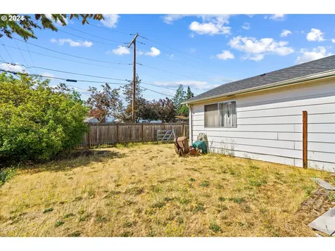 1463 L Street Springfield OR 97477