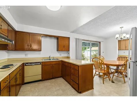 1463 L Street Springfield OR 97477