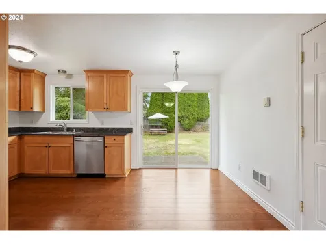4015 NE 64th Avenue Vancouver WA 98661