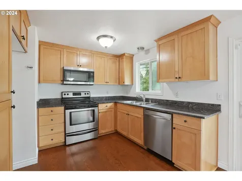 4015 NE 64th Avenue Vancouver WA 98661