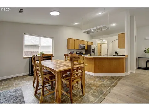 8207 Ne 163rd Avenue Vancouver WA 98682