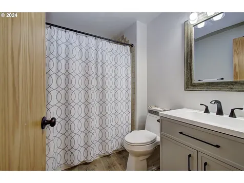 8207 Ne 163rd Avenue Vancouver WA 98682