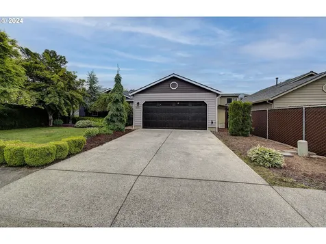 8207 Ne 163rd Avenue Vancouver WA 98682