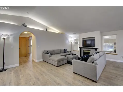 8207 Ne 163rd Avenue Vancouver WA 98682