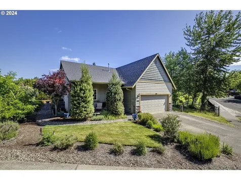 619 S 13th Avenue Cornelius OR 97113