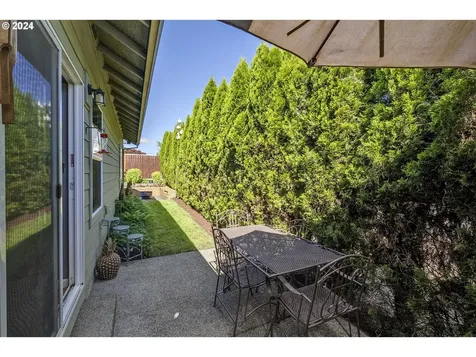619 S 13th Avenue Cornelius OR 97113