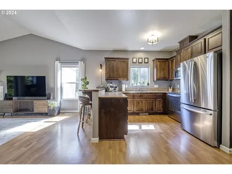 619 S 13th Avenue Cornelius OR 97113