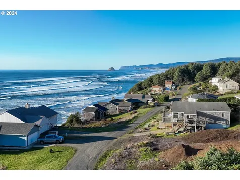 42179 Sundown Way Cloverdale OR 97112