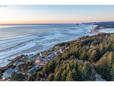 42179 Sundown Way Cloverdale OR 97112