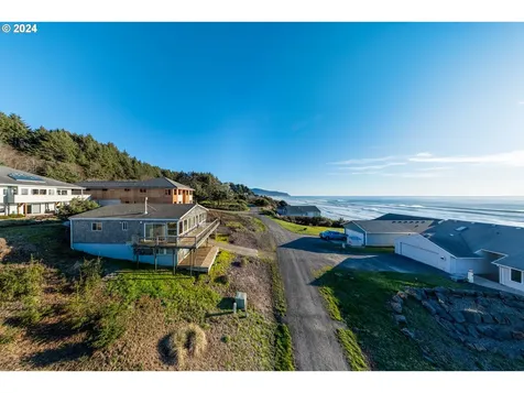 42179 Sundown Way Cloverdale OR 97112