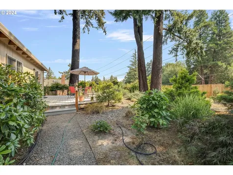 9207 Sw Capitol Highway Portland OR 97219