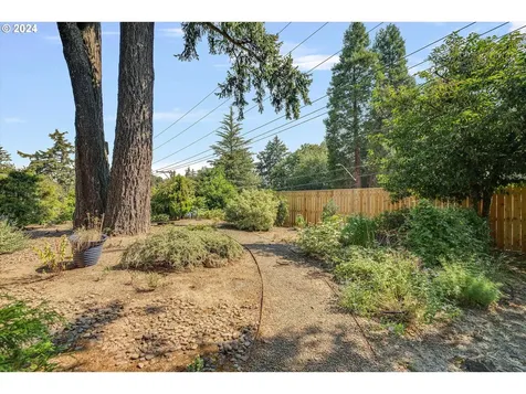 9207 Sw Capitol Highway Portland OR 97219