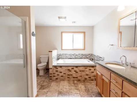 250 Coos Bay Wagon Road Roseburg OR 97471