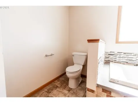 250 Coos Bay Wagon Road Roseburg OR 97471