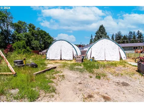 250 Coos Bay Wagon Road Roseburg OR 97471