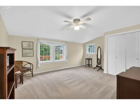 728 NE Royal Court Portland OR 97232
