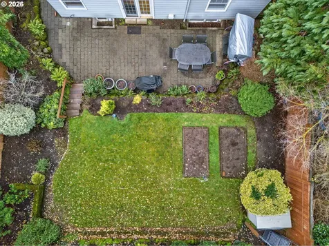 728 NE Royal Court Portland OR 97232
