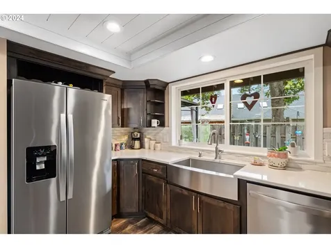 7605 NE 148th Avenue Vancouver WA 98682