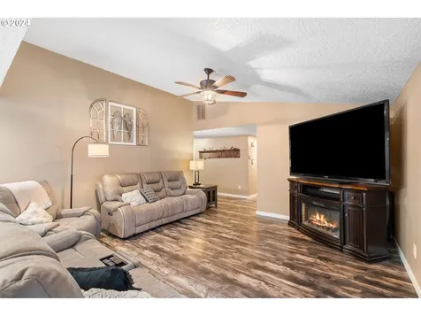 7605 NE 148th Avenue Vancouver WA 98682