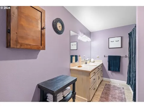7605 NE 148th Avenue Vancouver WA 98682