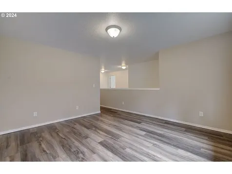 5604 NE 44th Street Vancouver WA 98661
