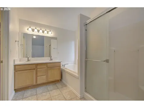 5604 NE 44th Street Vancouver WA 98661