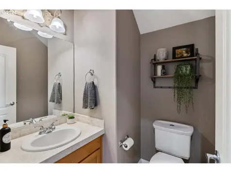 18003 Ne 24th Street Vancouver WA 98684