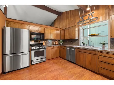 1624 Nw 13th Street Gresham OR 97030